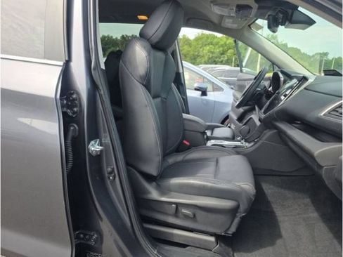 Used 2024 Subaru Ascent Limited AWD/4WD image 10