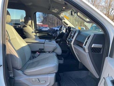 Used 2015 Ford F150 Lariat w/ Trailer Tow Package image 12