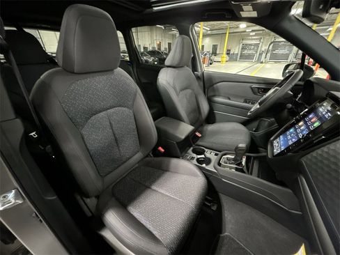 Used 2025 Subaru Forester Premium image 25