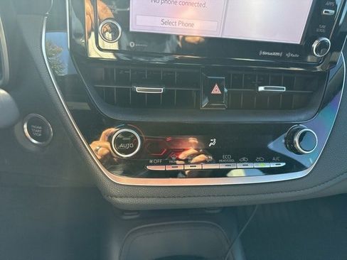 Used 2020 Toyota Corolla XSE image 22