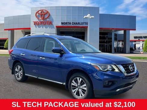 Used 2017 Nissan Pathfinder SL w/ SL Tech Package AWD/4WD image 1