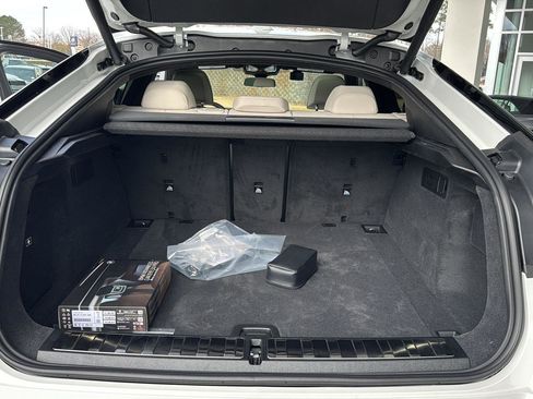 New 2026 BMW X6 xDrive40i w/ Executive Package image 30