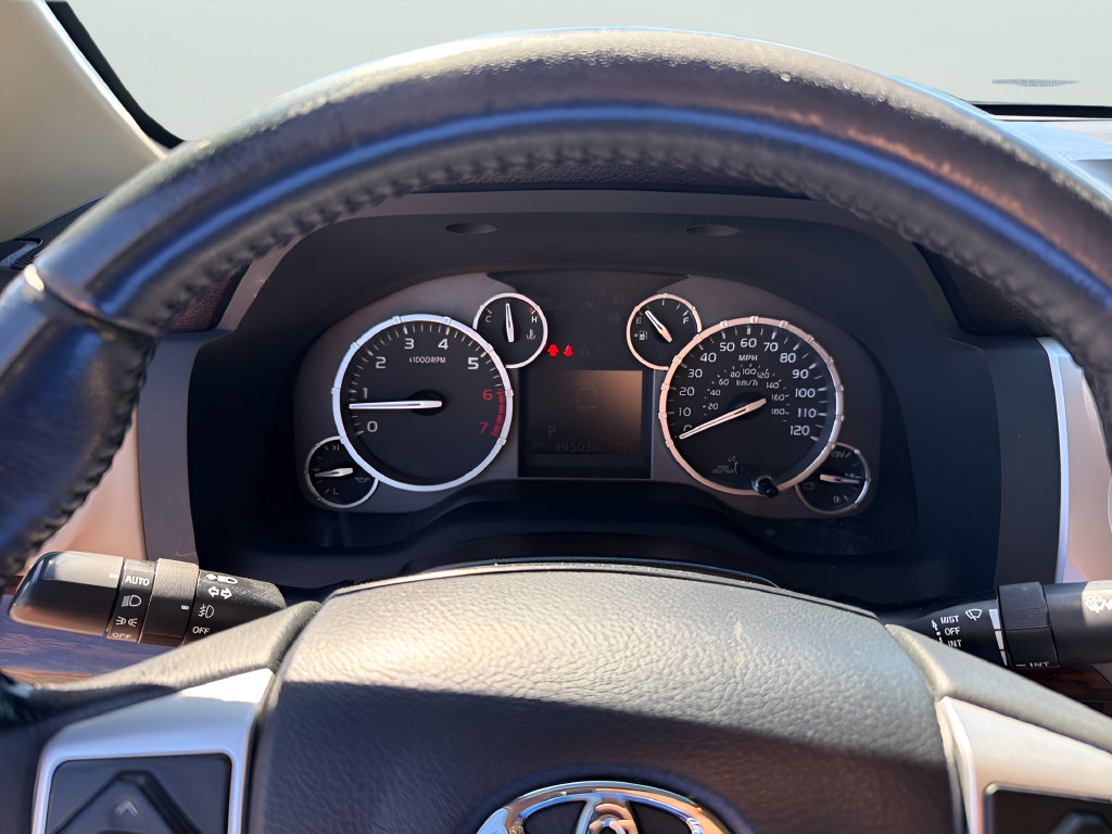 Used 2017 Toyota Tundra Limited w/ Limited Premium Package RWD image 21