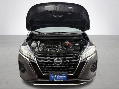 Certified 2023 Nissan Kicks SR image 5