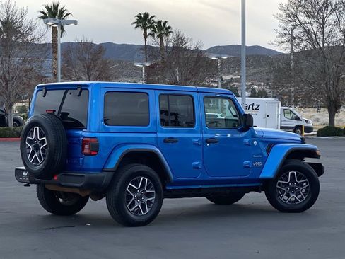 Used 2024 Jeep Wrangler Sahara image 5