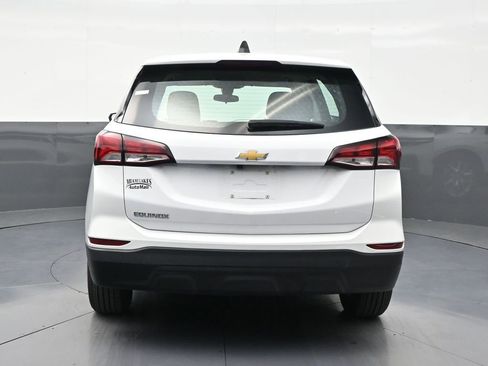 Used 2024 Chevrolet Equinox LS FWD image 4