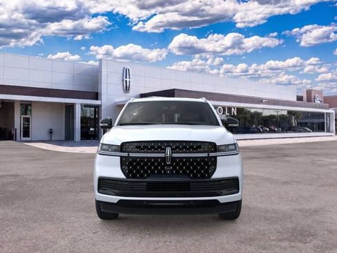 New 2026 Lincoln Navigator L Black Label AWD/4WD image 6