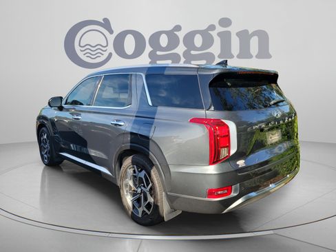 Used 2022 Hyundai Palisade Calligraphy w/ Cargo Package FWD image 4