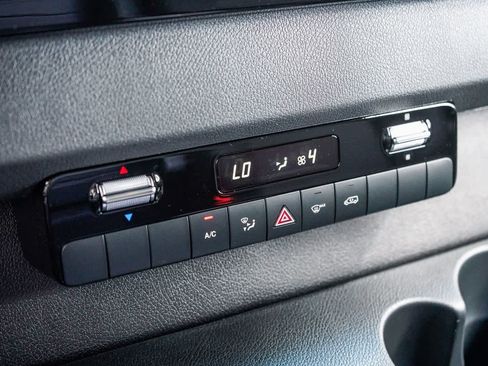 Used 2026 Mercedes-Benz Sprinter 2500 image 21