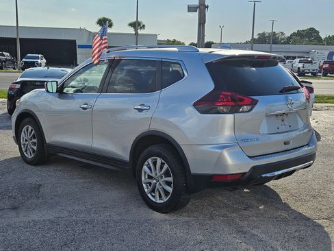 Used 2020 Nissan Rogue SV AWD/4WD image 5