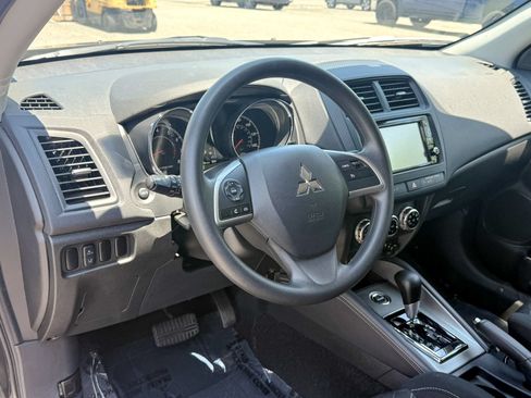 Used 2024 Mitsubishi Outlander Sport ES AWD/4WD image 17