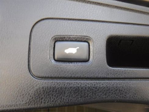 Used 2011 Acura MDX w/ Advance & Entertainment image 37