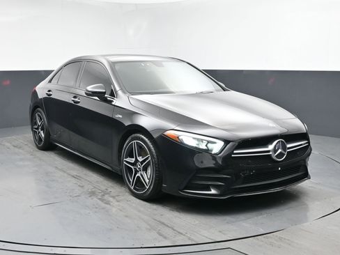 Used 2020 Mercedes-Benz A 35 AMG 4MATIC image 2