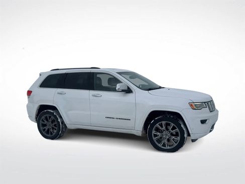 Used 2017 Jeep Grand Cherokee Overland w/ Jeep Active Safety Group image 2