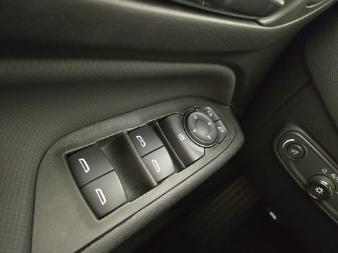 Certified 2024 Chevrolet Equinox RS FWD image 29