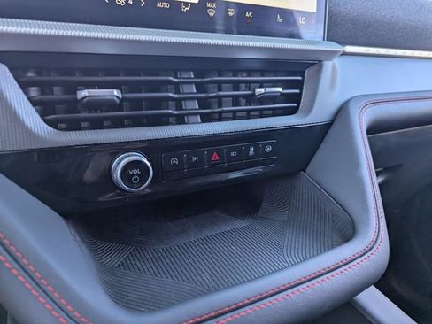 Certified 2026 Ford Explorer ST-Line RWD image 31