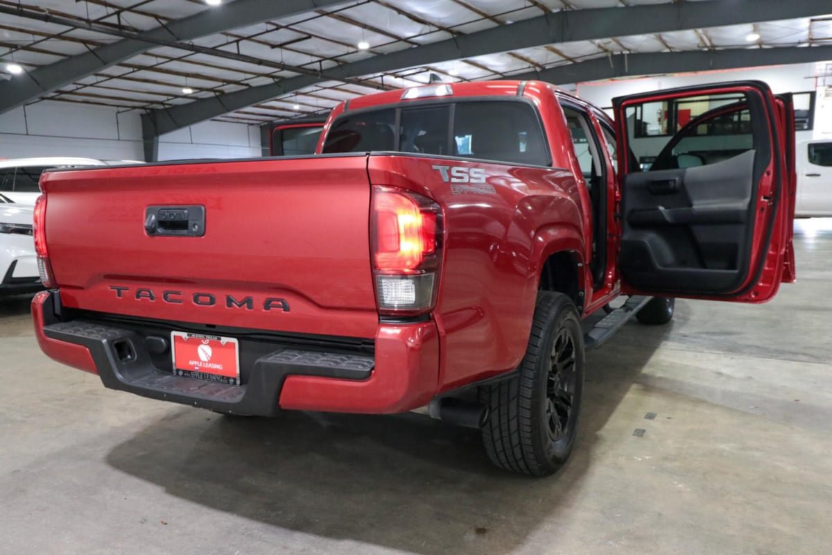 Used 2022 Toyota Tacoma SR w/ SR Convenience Package RWD image 24
