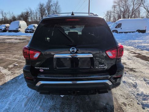 Used 2020 Nissan Pathfinder Platinum image 4