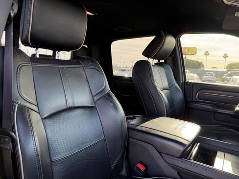 Used 2022 RAM 3500 Limited w/ Towing Technology Group image 32