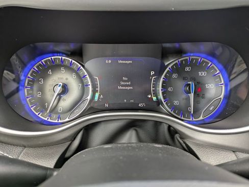 New 2026 Chrysler Pacifica Select image 33