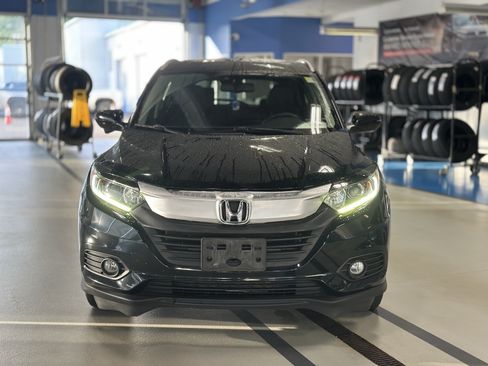 Used 2019 Honda HR-V EX-L image 2
