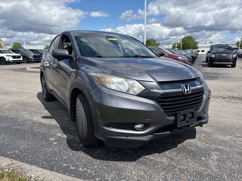 Used 2018 Honda HR-V EX image 14