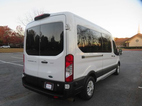 Used 2024 Ford Transit 350 XLT image 4