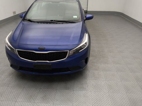 Used 2017 Kia Forte LX FWD image 15