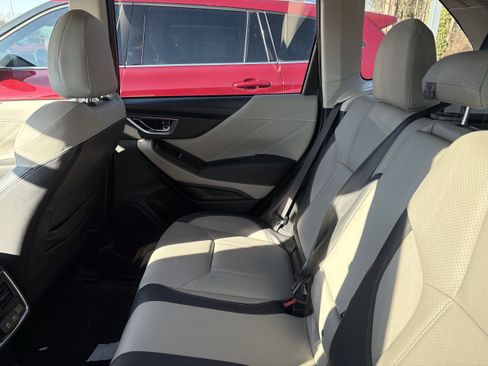 Certified 2024 Subaru Forester Limited image 9