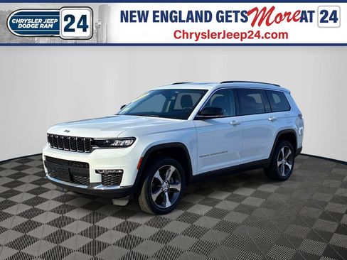 Used 2023 Jeep Grand Cherokee L Limited AWD/4WD image 1