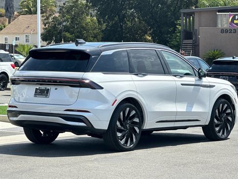 New 2026 Lincoln Nautilus Black Label w/ Jet Appearance Package AWD/4WD image 3