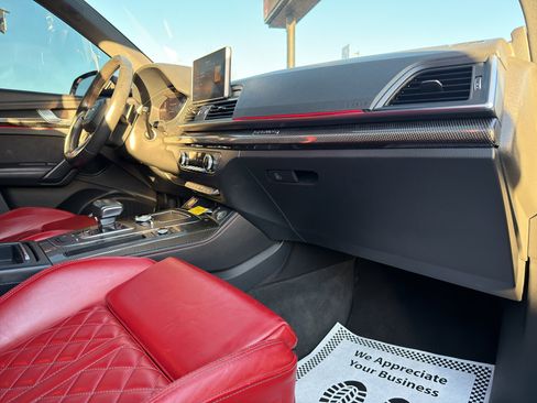 Used 2018 Audi SQ5 Premium Plus w/ S Sport Package image 20