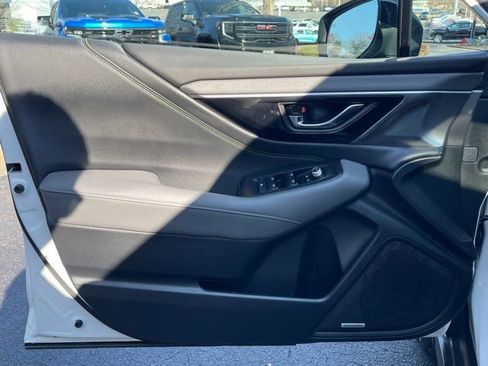 Certified 2025 Subaru Outback Onyx Edition image 15