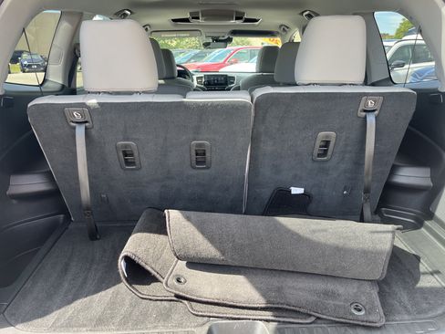 Used 2019 Honda Pilot Touring image 13