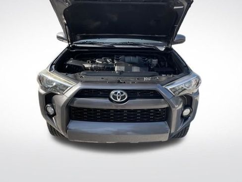 Used 2017 Toyota 4Runner SR5 RWD image 20
