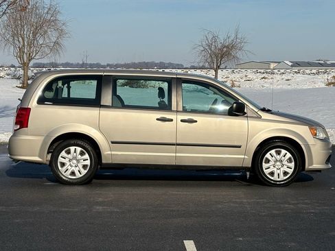 Used 2013 Dodge Grand Caravan American Value Package image 9