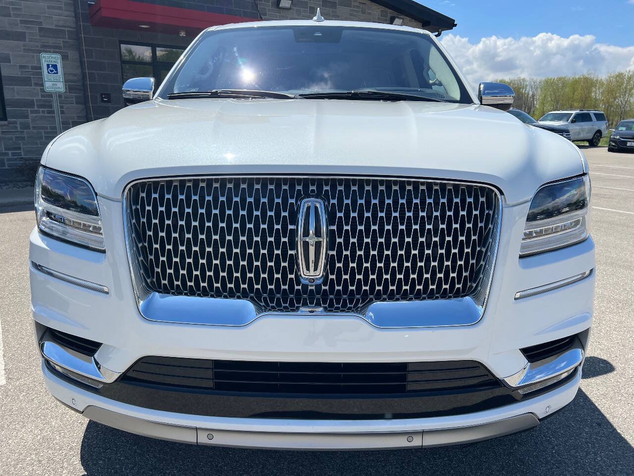 Used 2020 Lincoln Navigator Black Label w/ Cargo Convenience Package AWD/4WD image 2