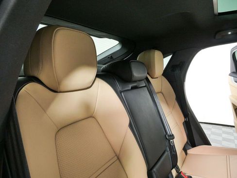 New 2026 Porsche Cayenne Coupe AWD/4WD image 24