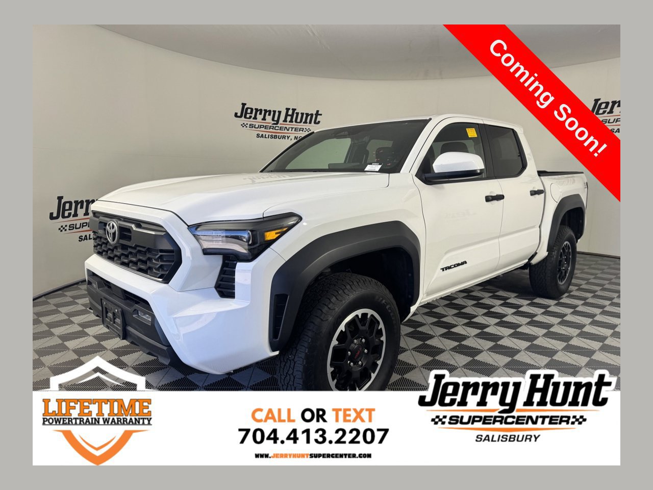 Used 2025 Toyota Tacoma TRD Off-Road AWD/4WD image 1