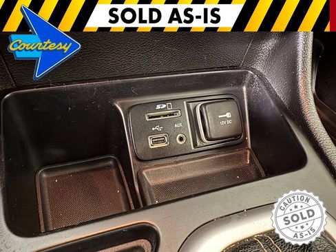 Used 2018 Jeep Cherokee Latitude Plus FWD image 33