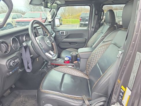 Used 2021 Jeep Wrangler Unlimited Sahara image 9