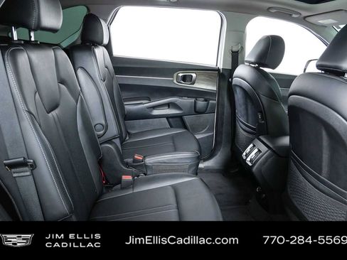 Used 2023 Kia Sorento EX w/ Panoramic Sunroof Package FWD image 22