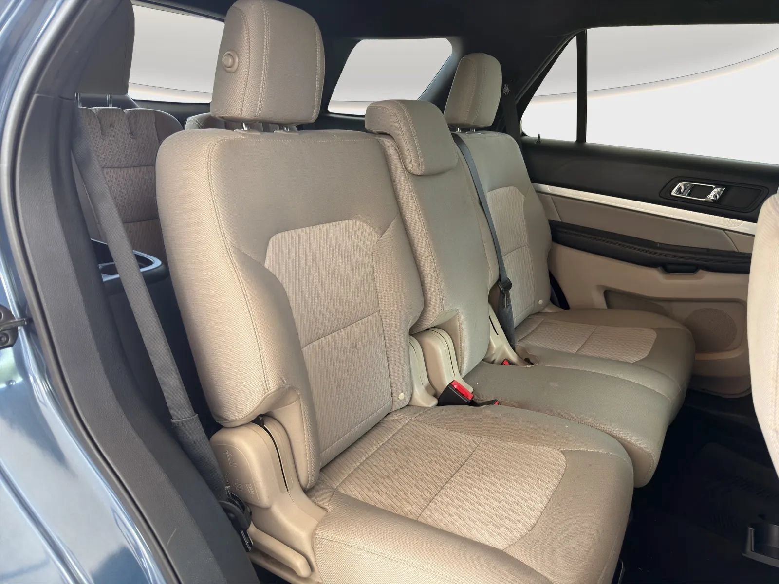 Used 2018 Ford Explorer FWD image 19