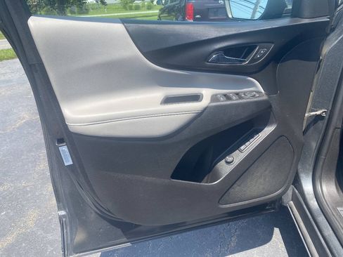 Used 2018 Chevrolet Equinox Premier AWD/4WD image 18