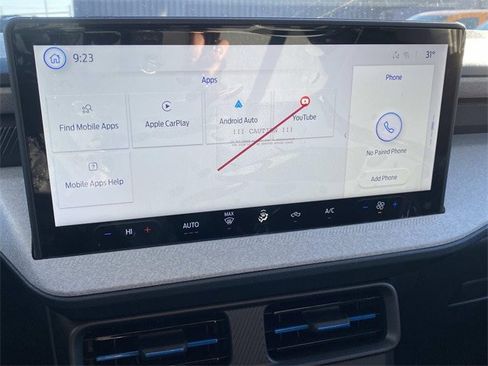 New 2025 Ford Maverick XLT image 39