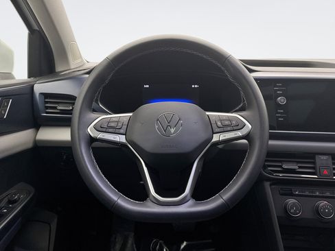 Used 2022 Volkswagen Taos SE image 12