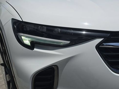 Certified 2022 Buick Envision Preferred FWD image 10