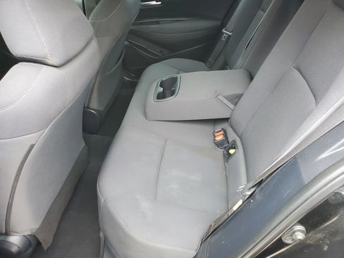 Used 2021 Toyota Corolla LE image 30