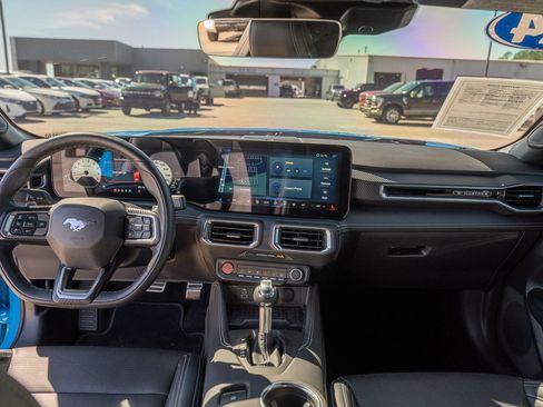 Used 2024 Ford Mustang GT Premium image 31