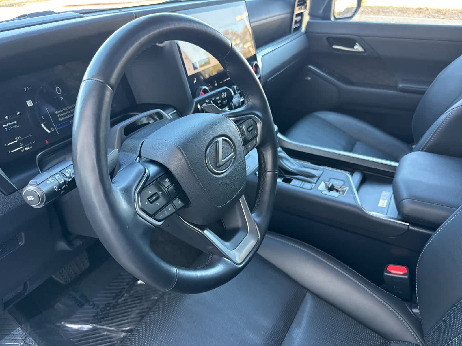 Used 2024 Lexus GX 550 w/ Accessory Package (31) AWD/4WD image 10